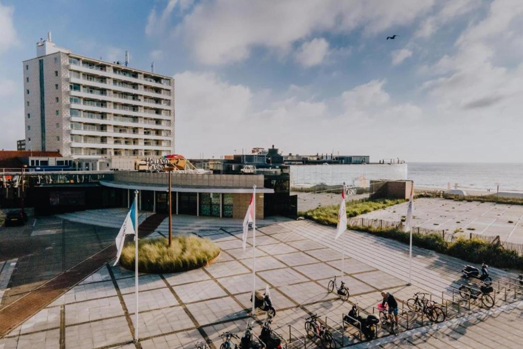 Studio 19 With Private Parking Zandvoort Kültér fotó